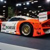 Porsche 911 GT1 Profil arrière Bache Décorative d'une vue de profil arrière de la Porsche 911 GT1 livrée Giesse et sonax