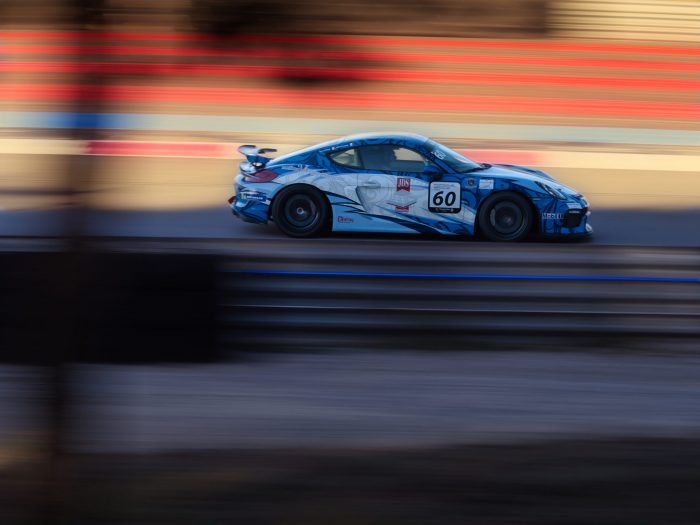 Porsche 718 Cayman GT4 RS Clubsport numéro 60 livrée bleue JDS au Circuit Paul Ricard.